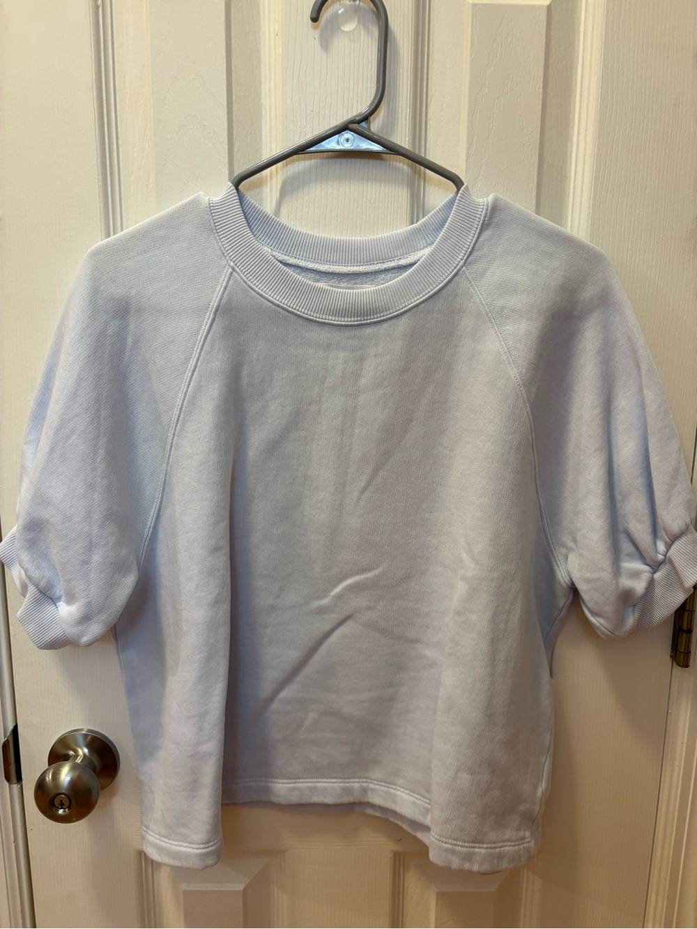 Short-Sleeve Crewneck Top in Light Blue